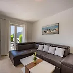בית נופש Tonka By Interhome Nova Vas (Porec)
