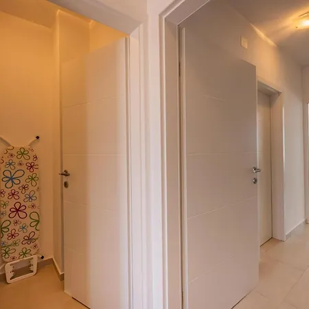 Tonka By Interhome Prázdninový dům Nova Vas (Porec)