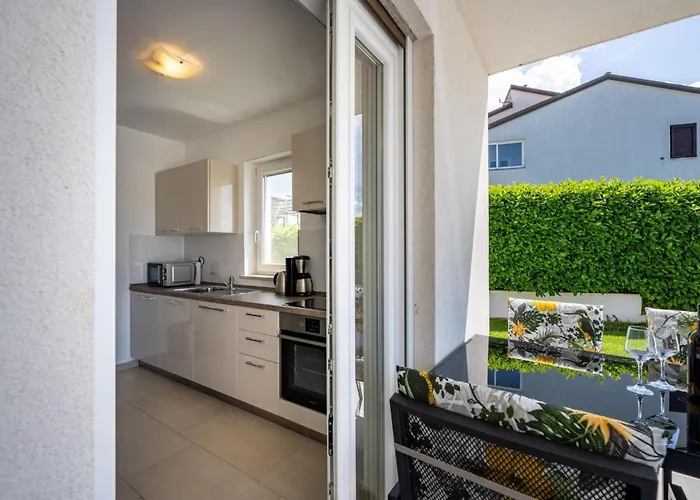 Ferienhaus Tonka By Interhome Nova Vas (Porec)