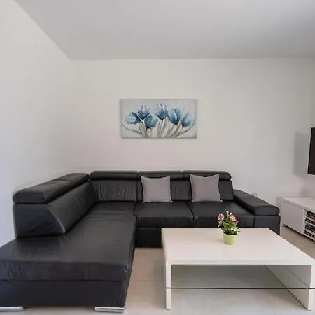 Tonka By Interhome Nova Vas (Porec)