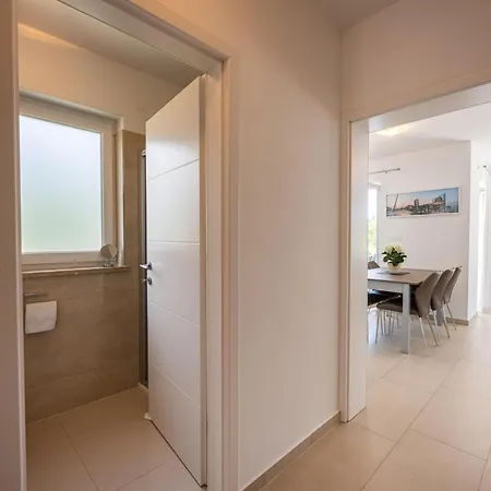 Tonka By Interhome *